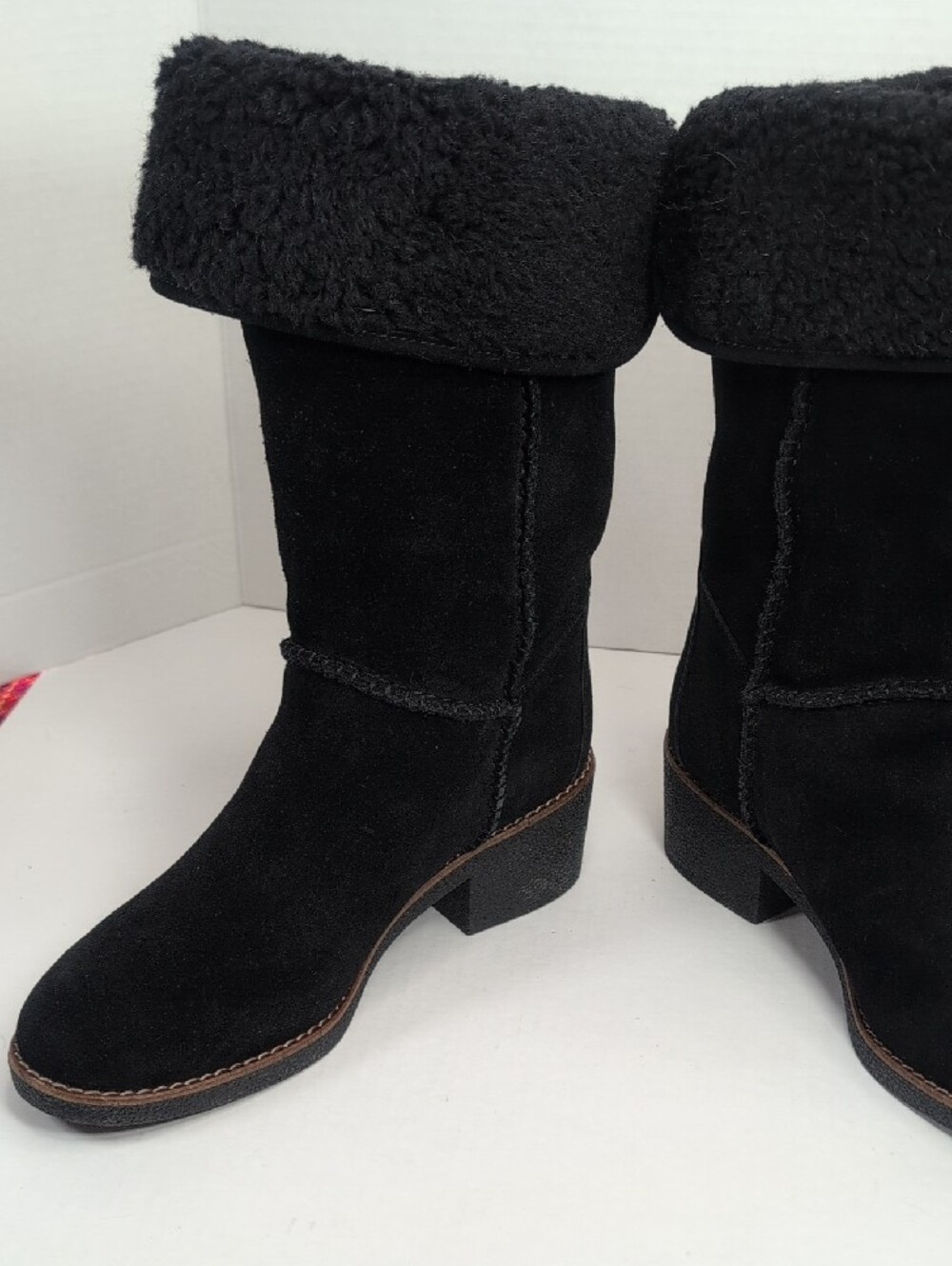 Coach Turnlock Shearling Black Suede Boots Size 7 Like New - Picture 8 of 13